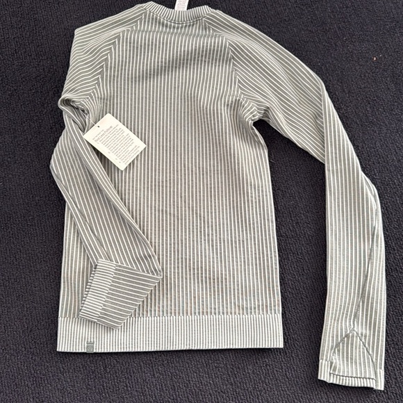 Lululemon Rest Less Pullover size 0 - Picture 5 of 7